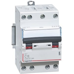 DX3 DISJONCTEUR TETRA C16 4500A/6KA 3 MOD VIS