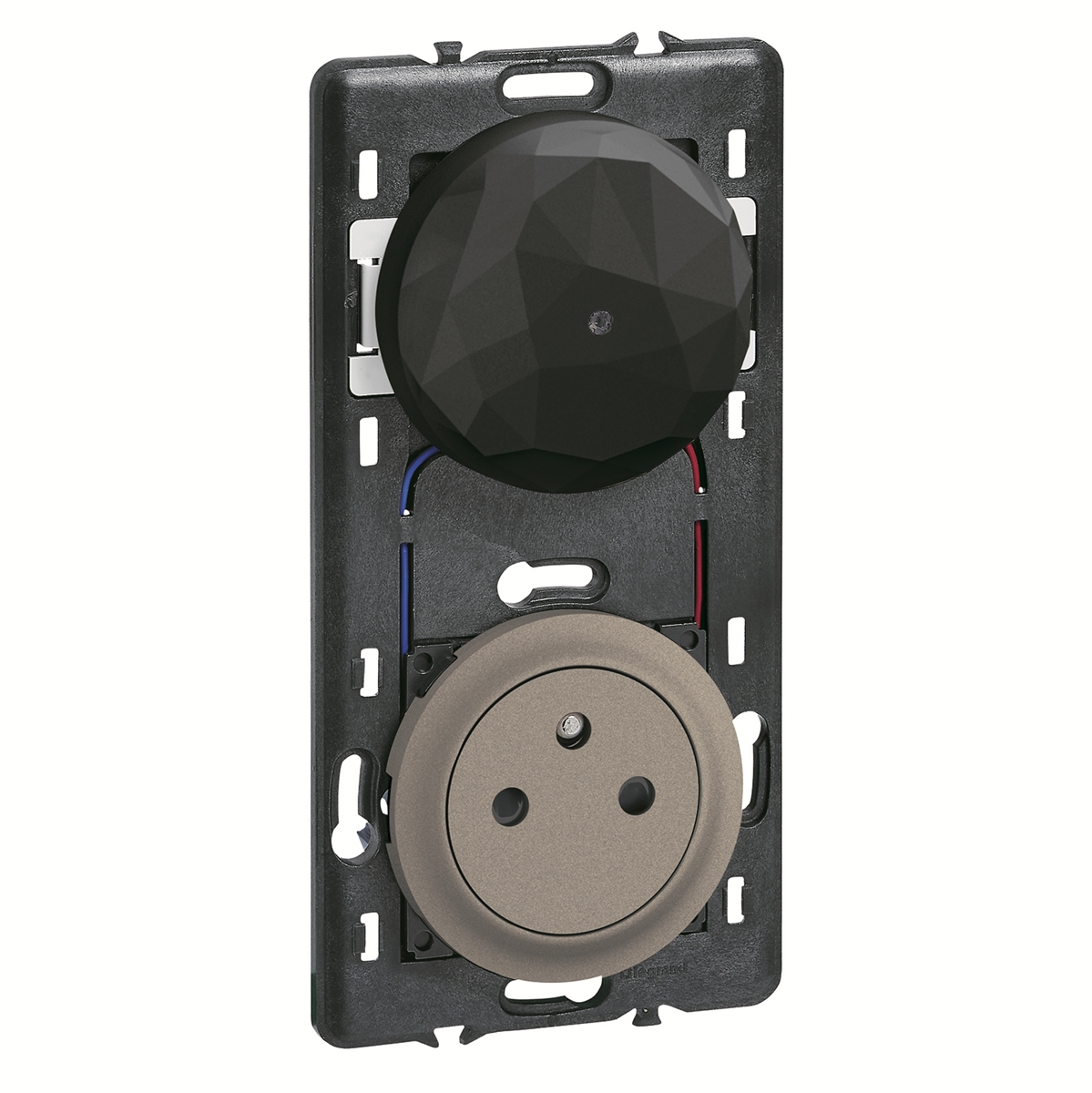 PACK CONTROL CELIANE WITH NETATMO + PRISE 2P+T - TITANIUM