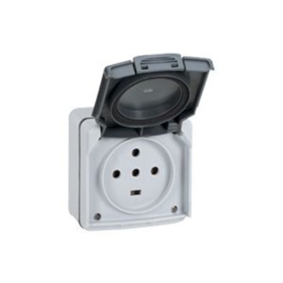 91657 PRISE SAILLIE  3P+N+T 20A PLEXO