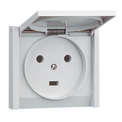 55703 PRISE ENCASTREE 2P+T 20A PLEXO