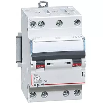 DX3 DISJONCTEUR TETRA C16 4500A/6KA 3 MOD VIS