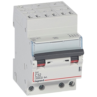 DX3 DISJONCTEUR 4P C32 4500A/6KA AUTO