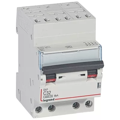 DX3 DISJONCTEUR 4P C32 4500A/6KA AUTO