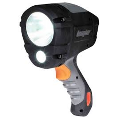 PHARE RECHARGEABLE LED HARDCASE 550LM 425M