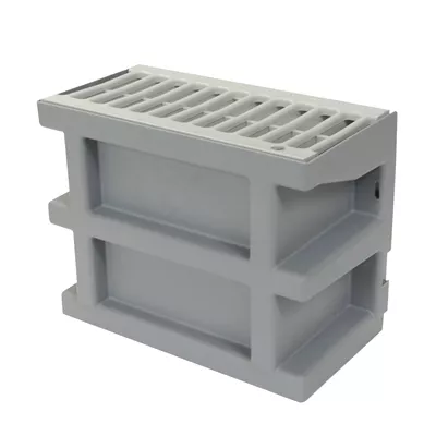 COURETTE ANGLAISE AVEC GRILLE