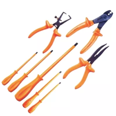 KIT DE 5 TOURNEVIS ISOLES ET 3 PINCES